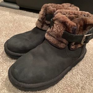 Ugg Boot- Hunter Green